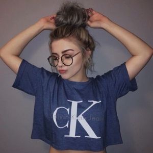 Calvin Klein cropped top sz S